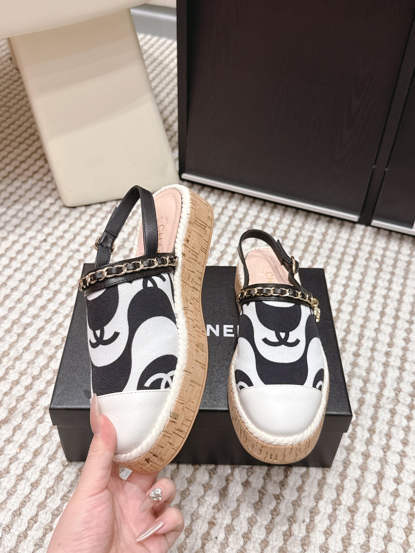 CC 26s Rope-Soled Sandals White Black Canvas Leather 652561