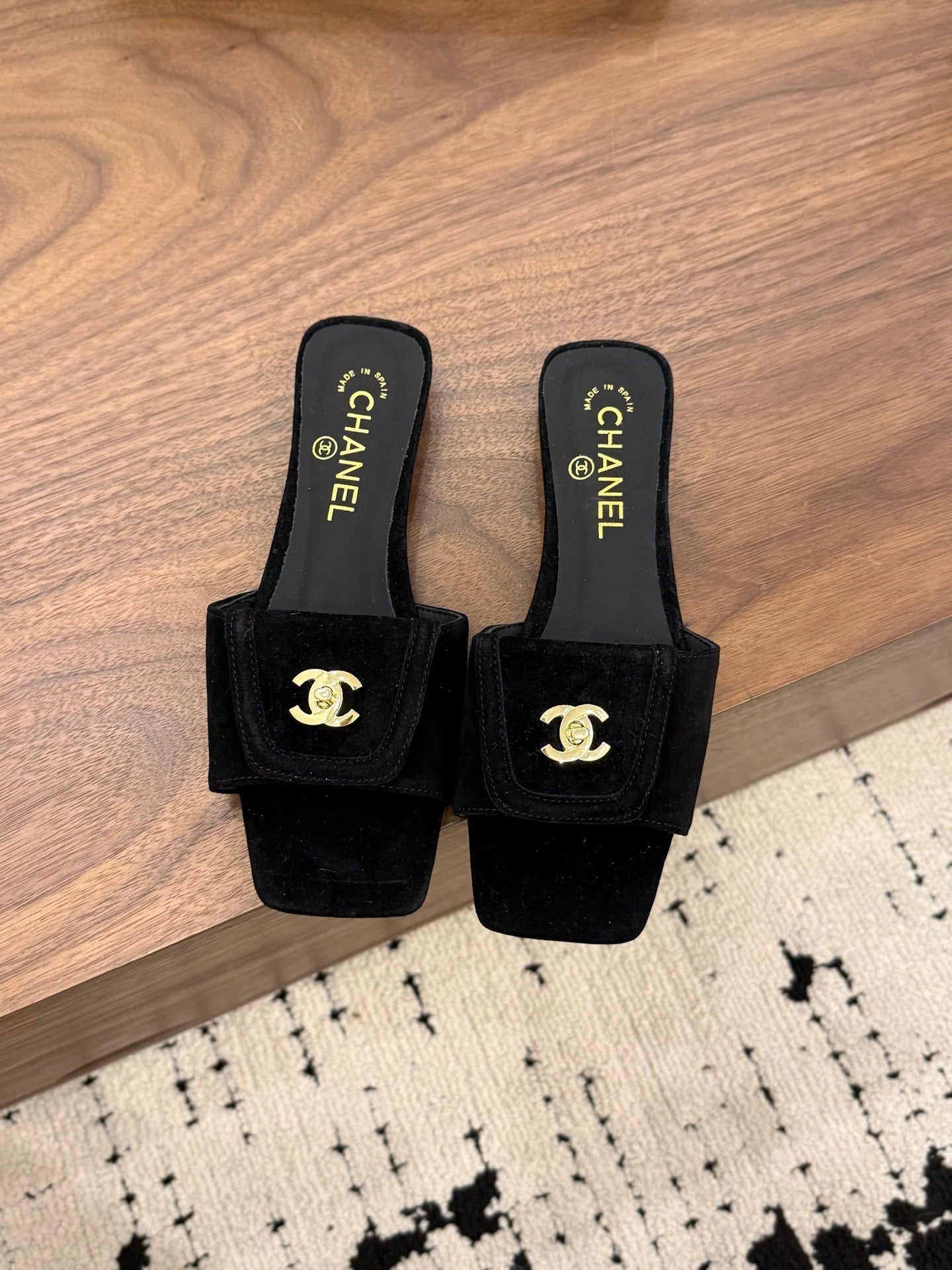 Chanel 2026 Double C Buckle Square Toe Slipper 857303