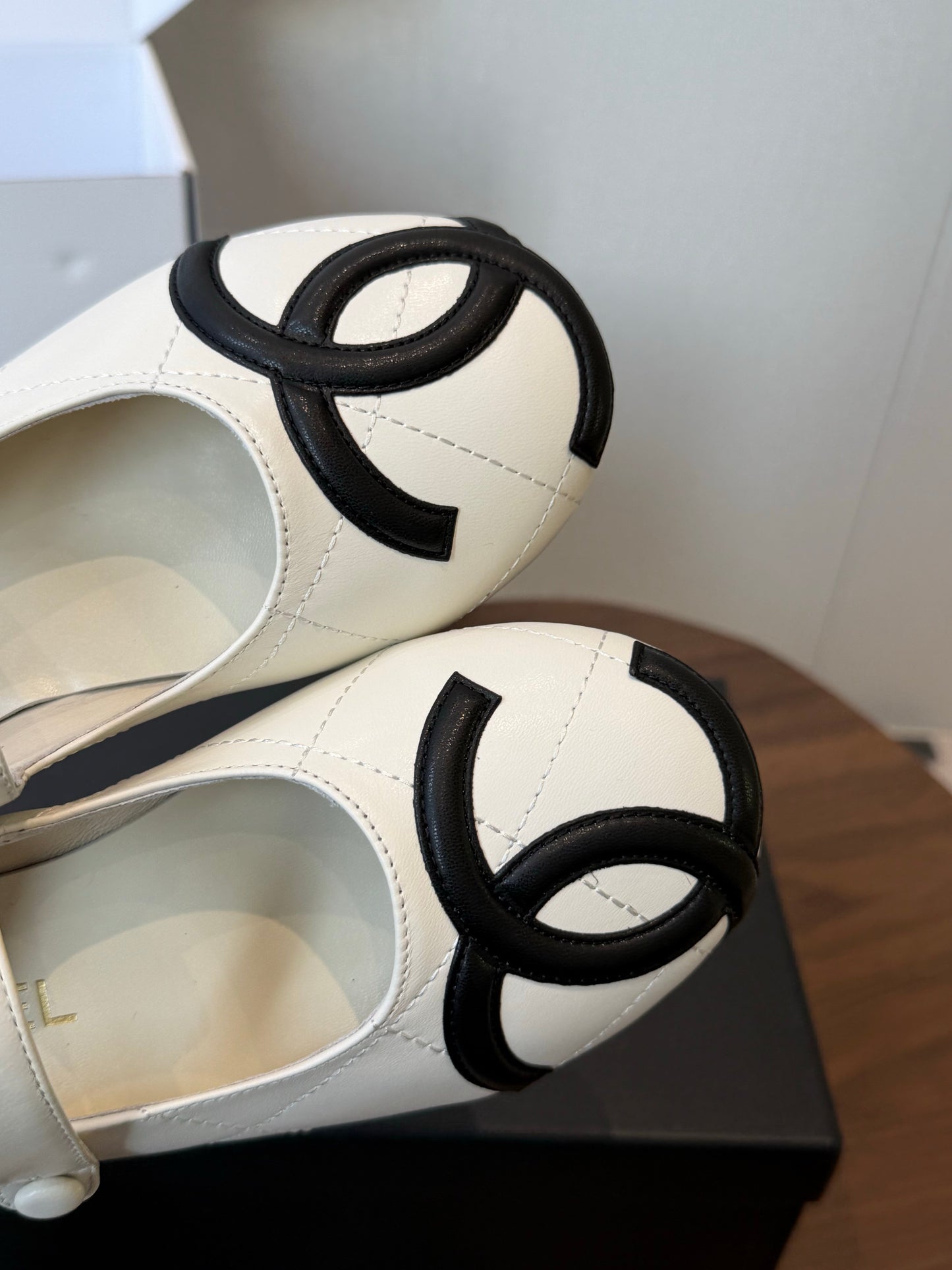 Chanel 2026 Ballet Flats Sheepskin 833983