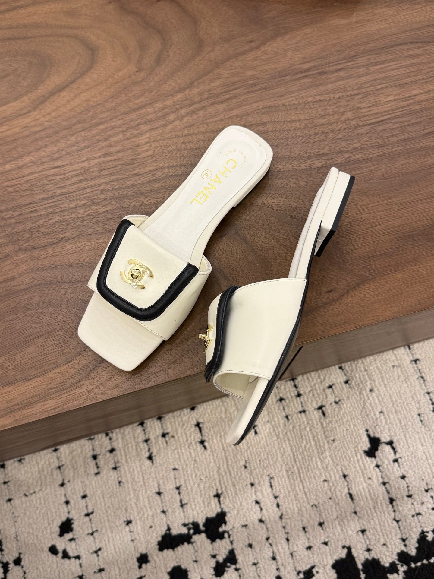 Chanel 2026 Double C Buckle Square Toe Slipper 857303