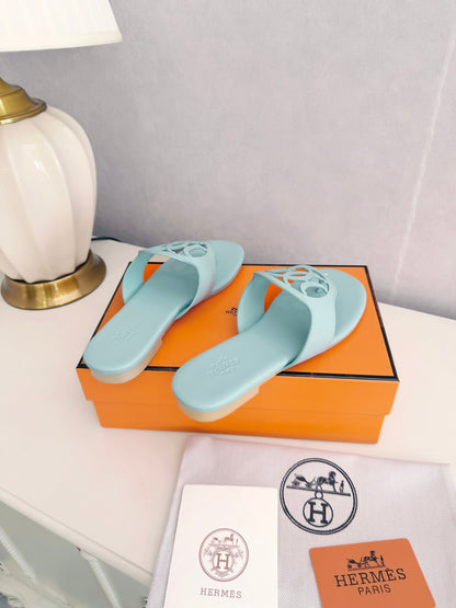 HM 26ss Pig-Nose Slipper Baby Blue Leather 605910