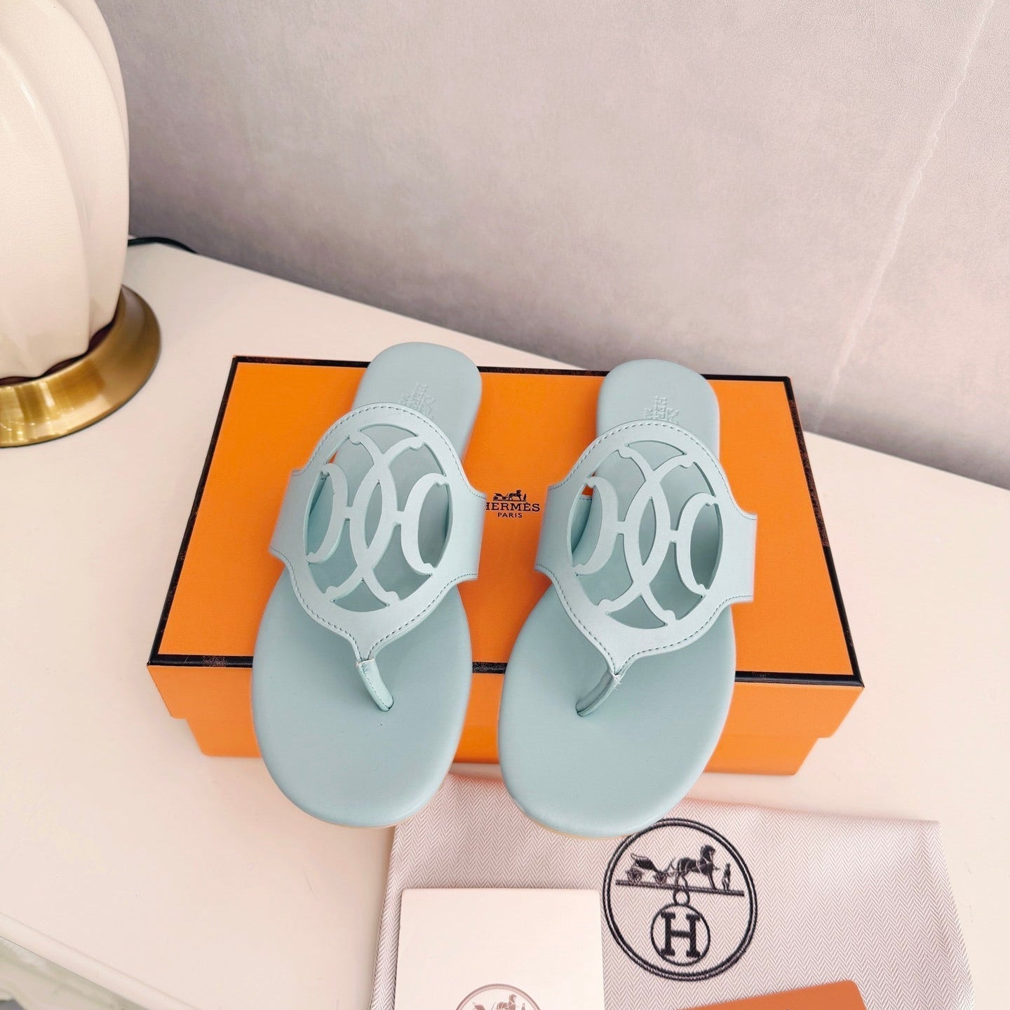 HM 26ss Pig-Nose Slipper Baby Blue Leather 605910