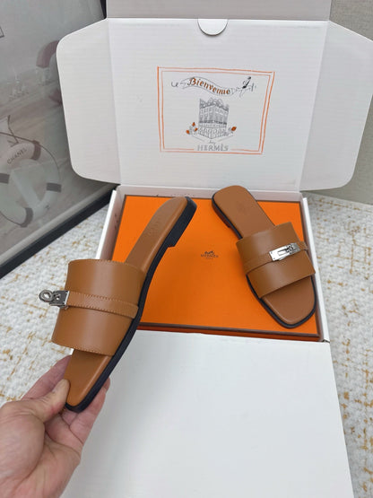 HM 26ss Oasis Sandals Brown Sheepskin Sliver Buckle 625166