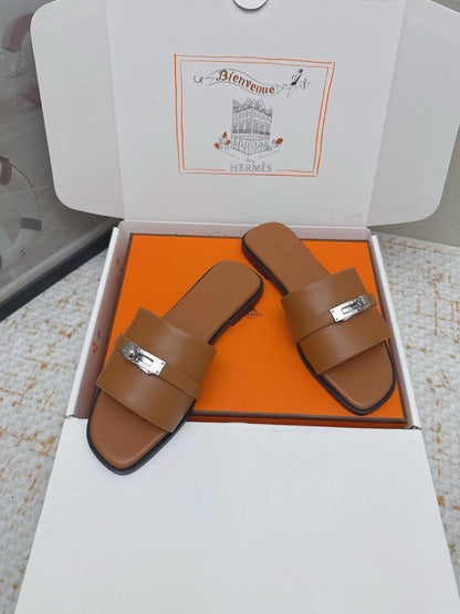 HM 26ss Oasis Sandals Brown Sheepskin Sliver Buckle 625166