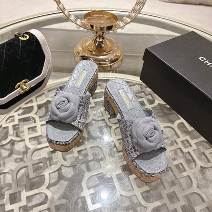 CC 26s Camellia Platform Slippers 65 Light Blue Grey Tweed Leather 627056