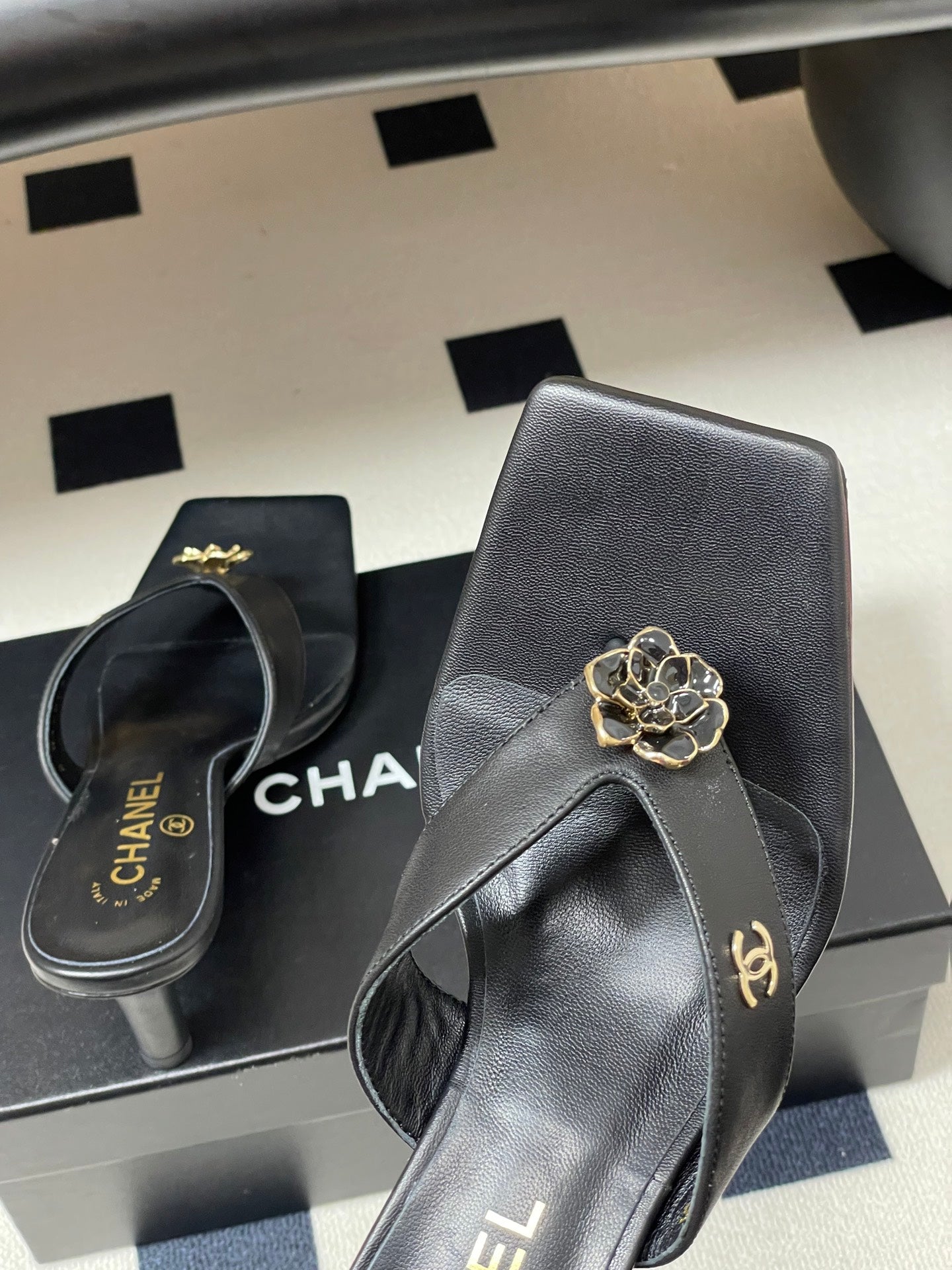 Chanel 2026 Square Toe Slingback Sandals Cowhide Sheepskin 834729