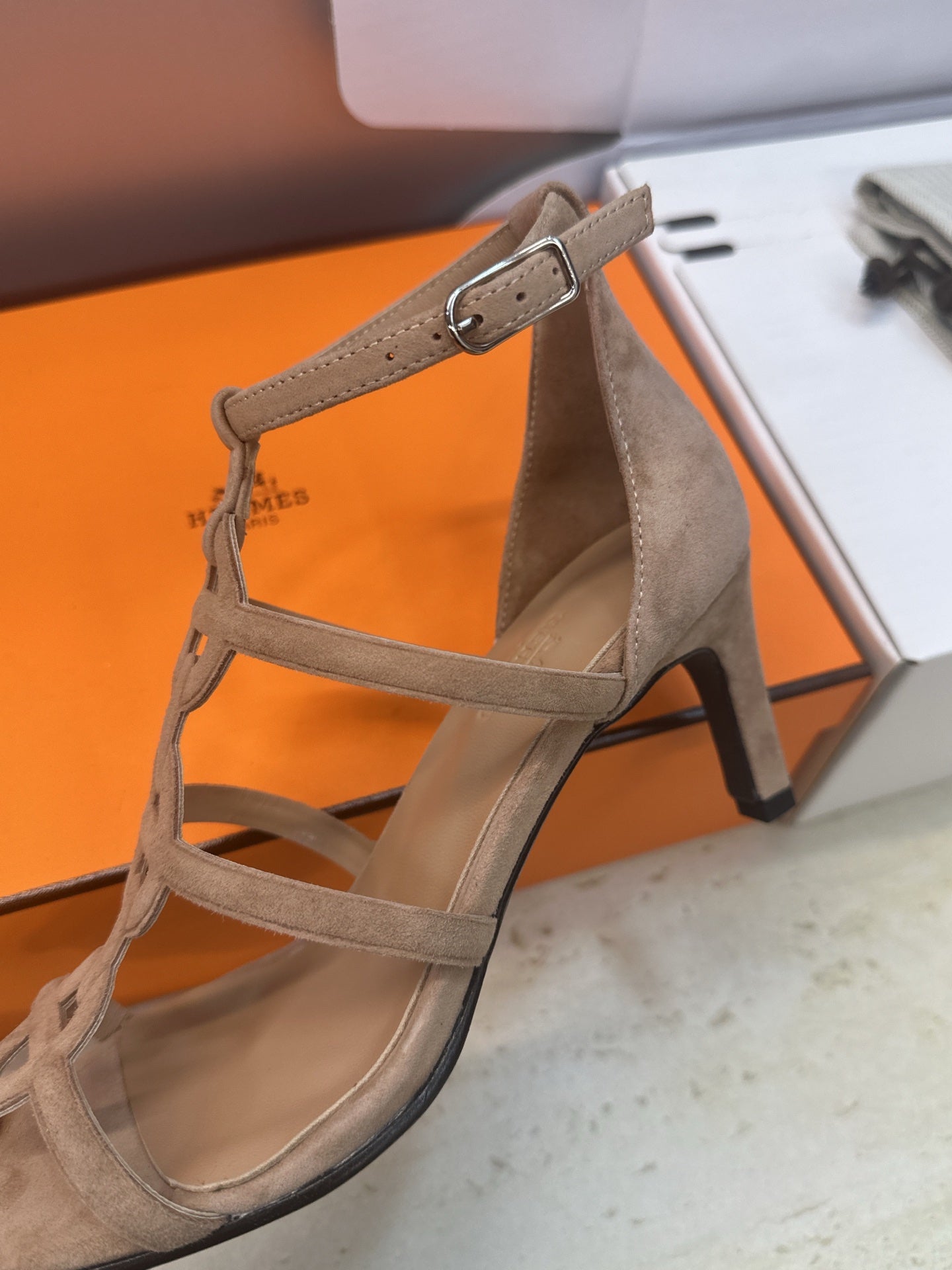 HM 26ss High Heels Sandals 70 Taupe Suede 633221
