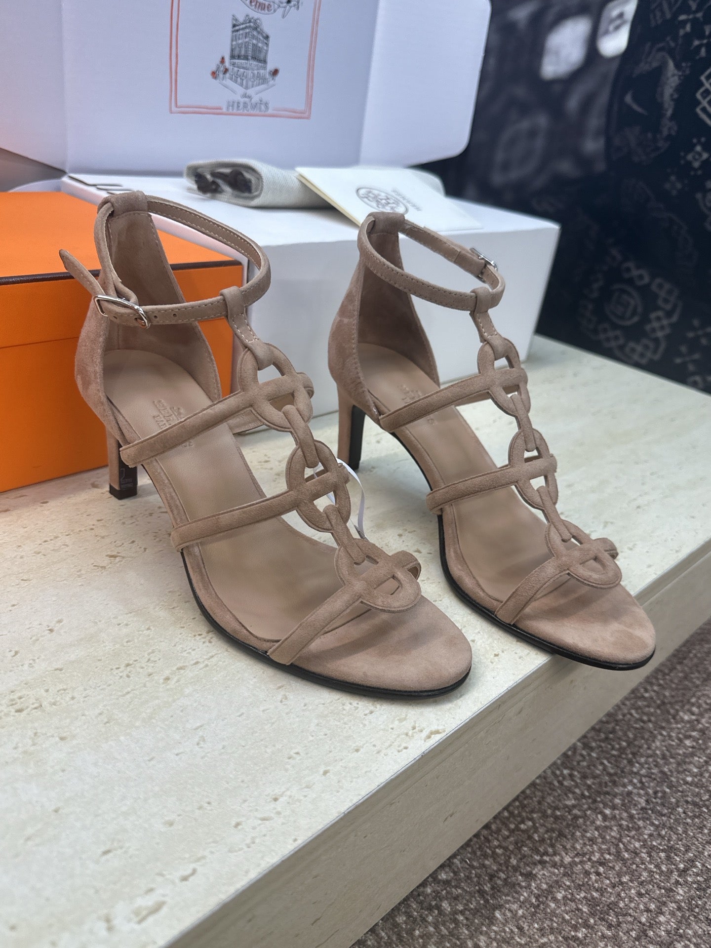 HM 26ss High Heels Sandals 70 Taupe Suede 633221